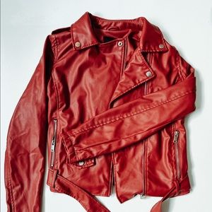 Red vintage leather jacket worn twice, size S (can fit XS, S, M)